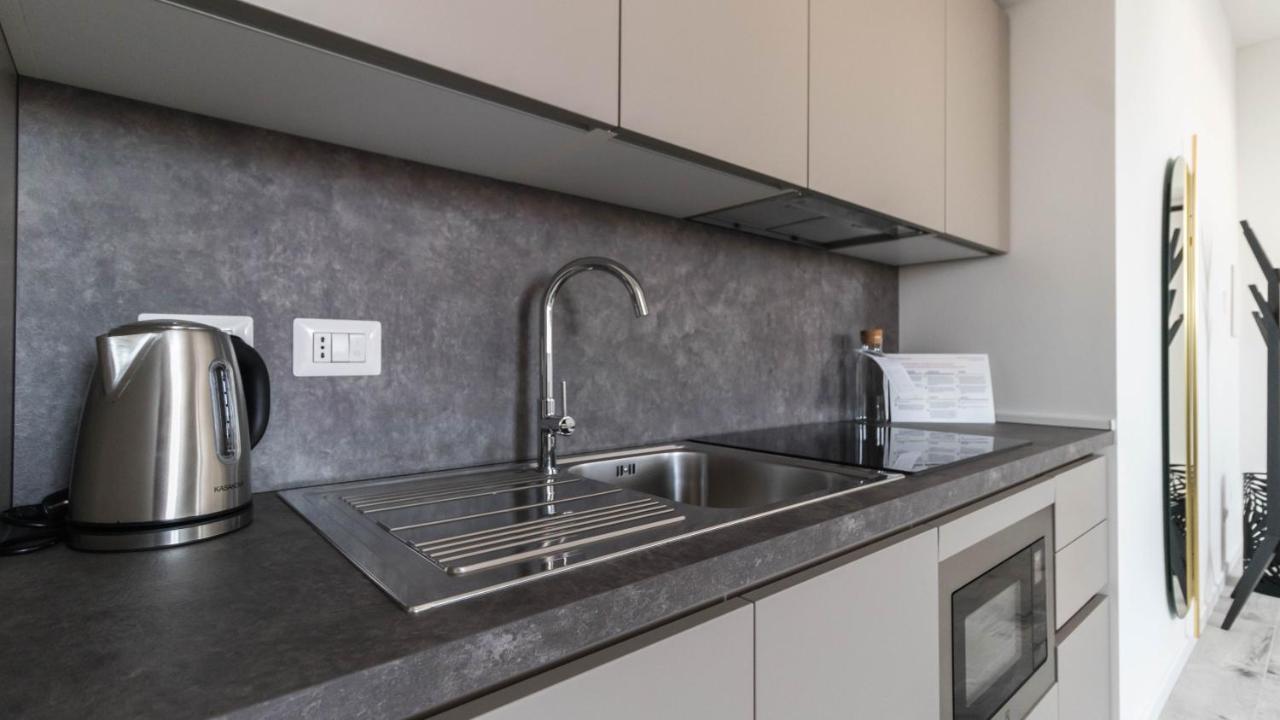 Italianway - Commenda 35 Apartment มิลาน ภายนอก รูปภาพ